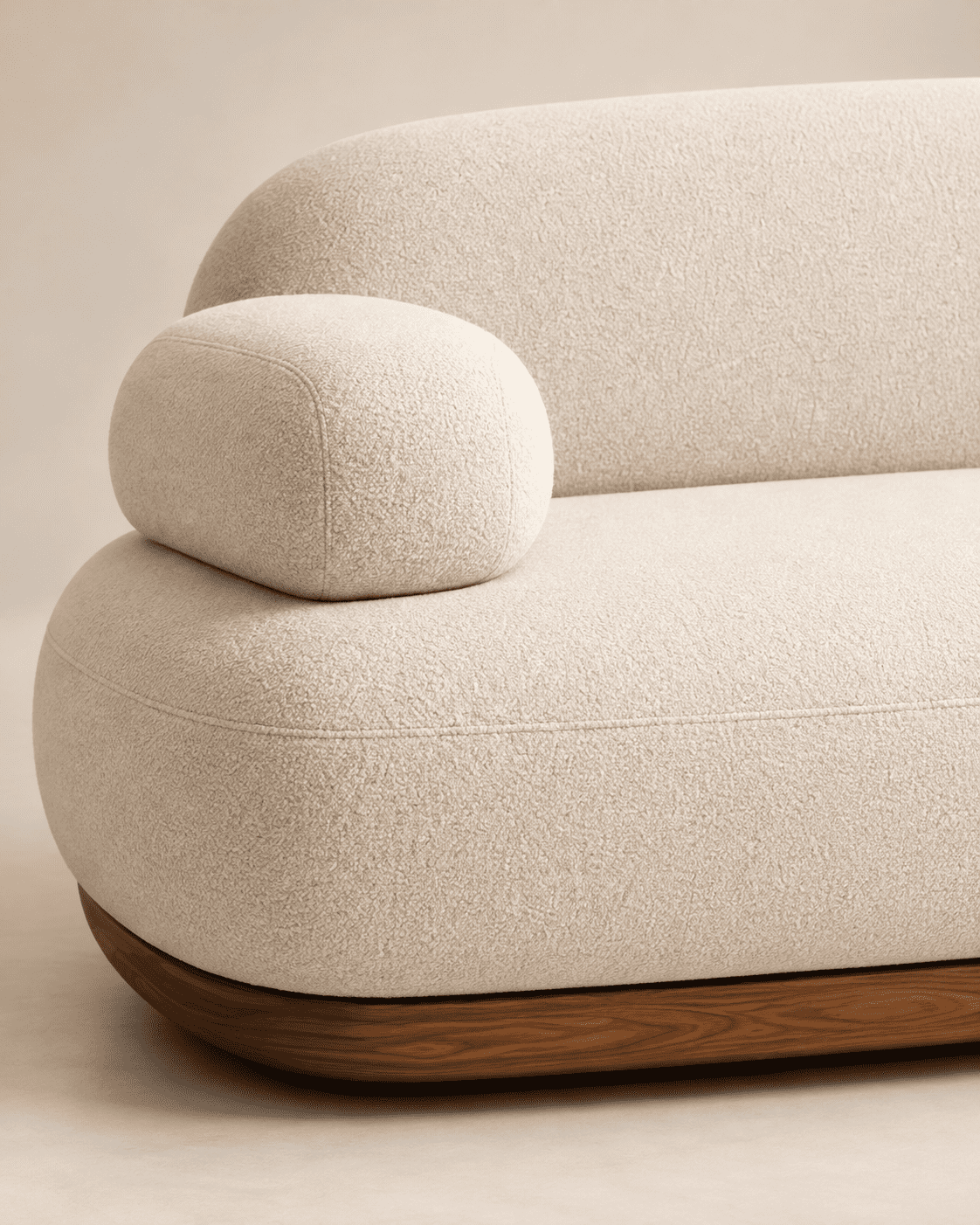 Canapé arrondi sur socle bois – Image 3